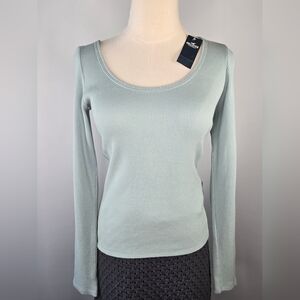 NWT Hollister Long Sleeve Scoop Neck Thermal Tee Light Blue-Green Size M
